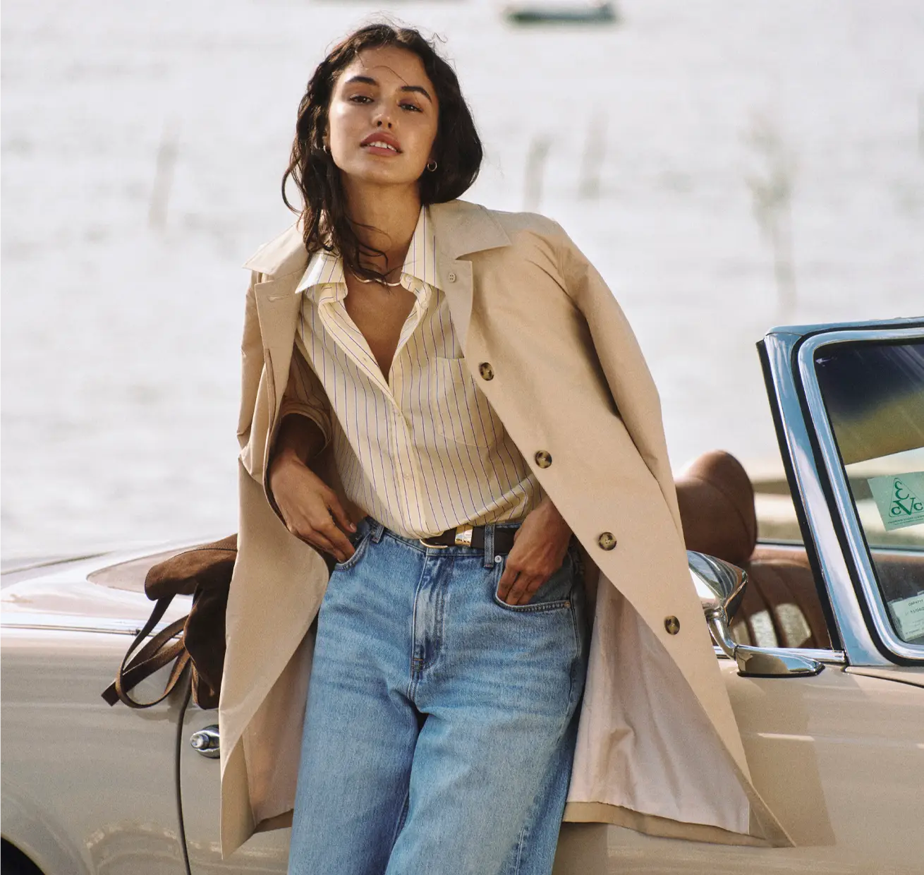 0126_ER_Blog_CapsuleWardrobe-Trenchcoats.webp