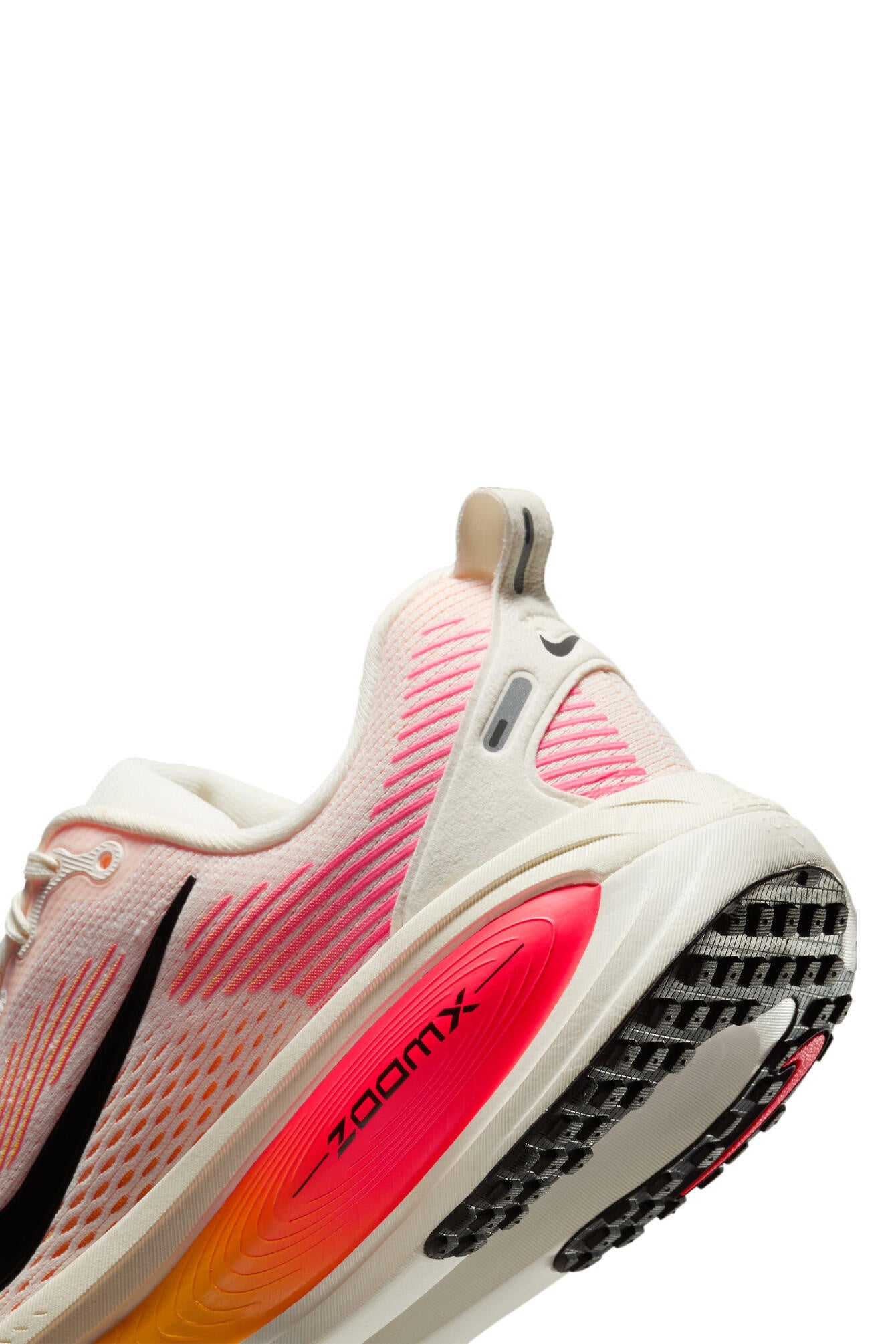 Laufschuhe NIKE VOMERO 18 - 100-SAIL/BLACK-BRIGHT CRIMSON- - Rosa