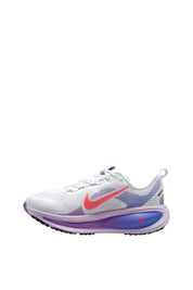 Laufschuhe NIKE VOMERO 18 - 112-WHITE/HOT LAVA-VIOLET MIST - Violett