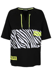 T-Shirt aus Viskose - 91-Schwarz/WeiSS - Schwarz