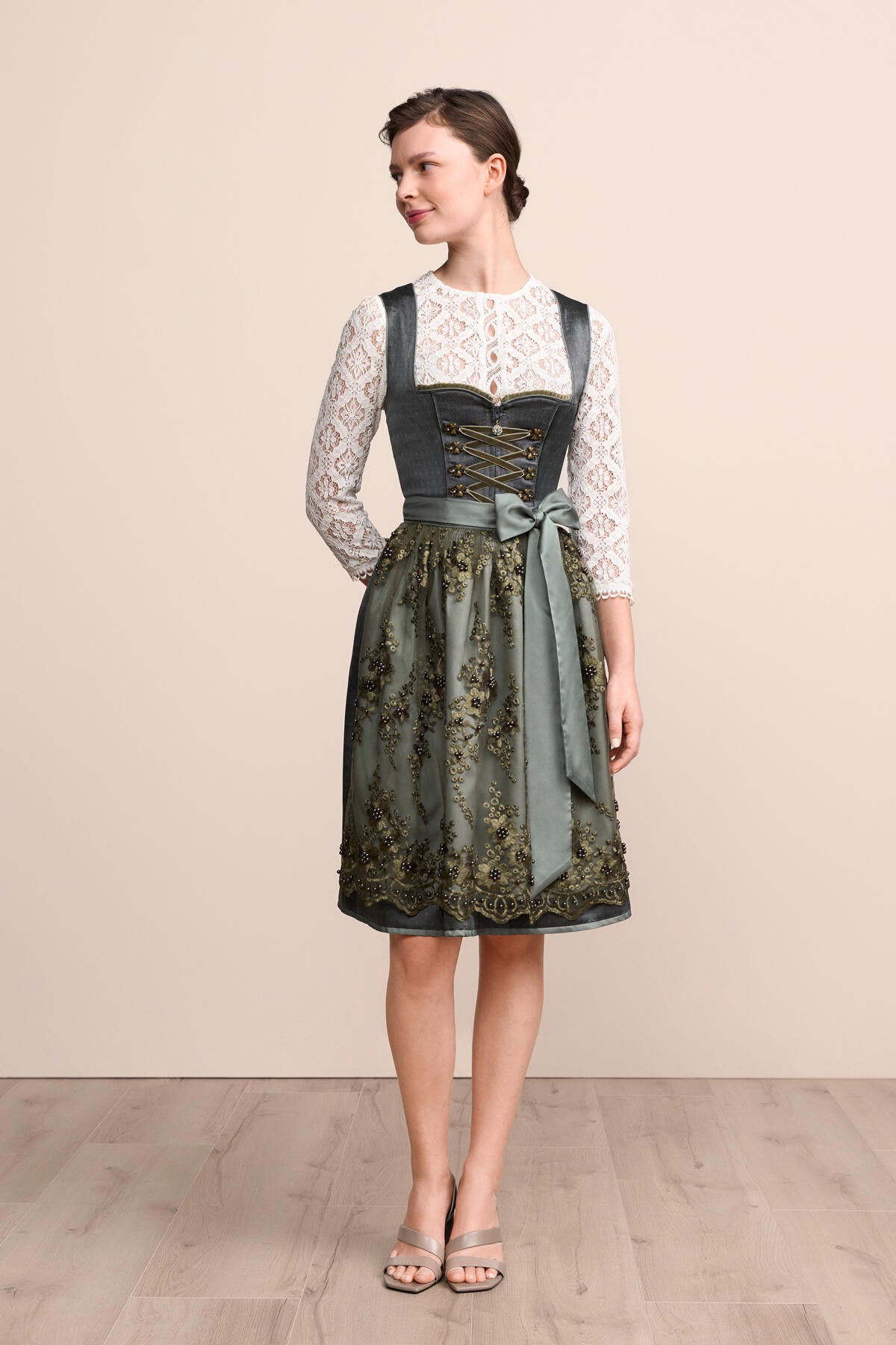Dirndl LUNESSA 60cm - 56-d.grün - Grün
