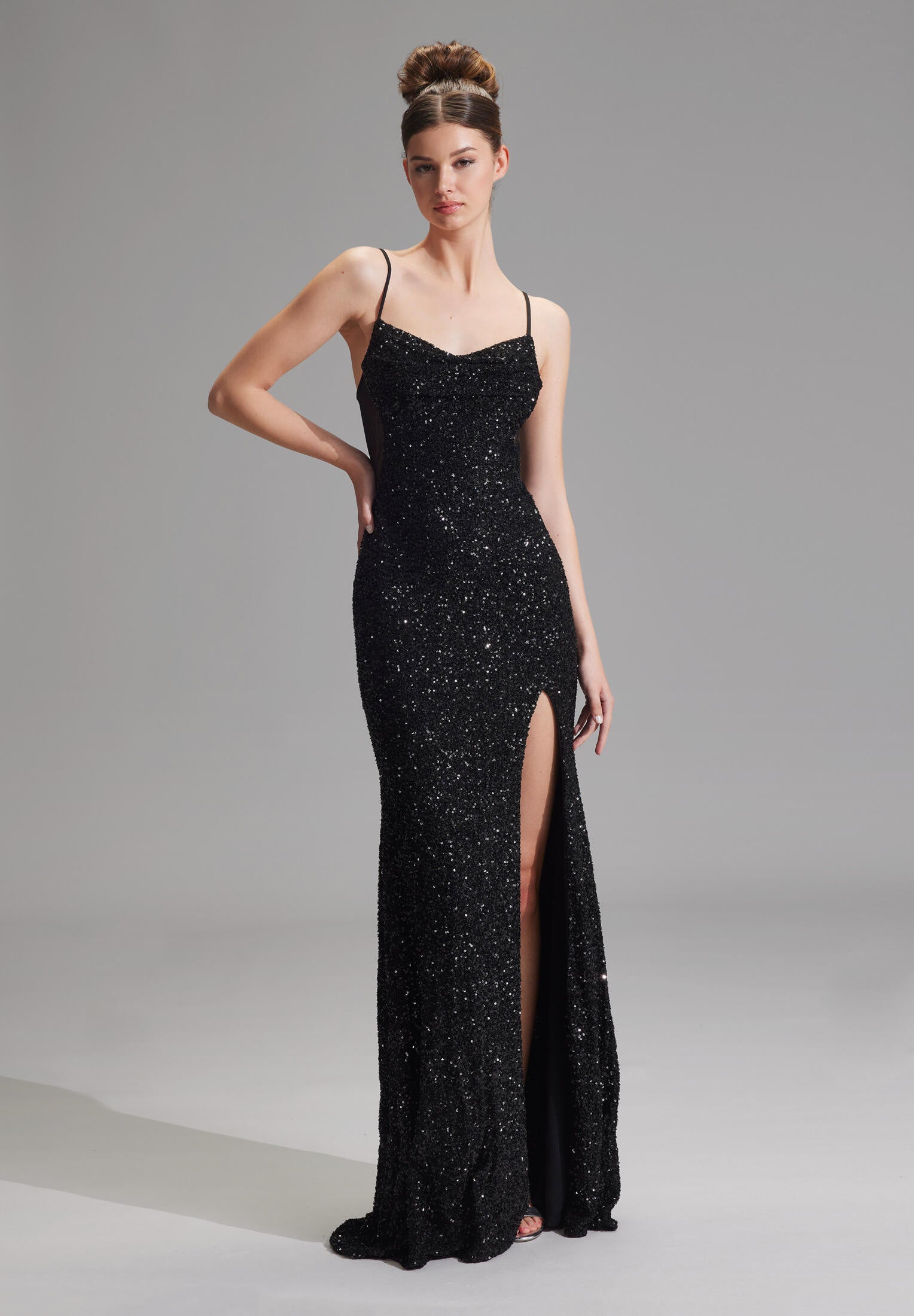 Abendkleid Maxi mit Pailletten - 100 - Schwarz