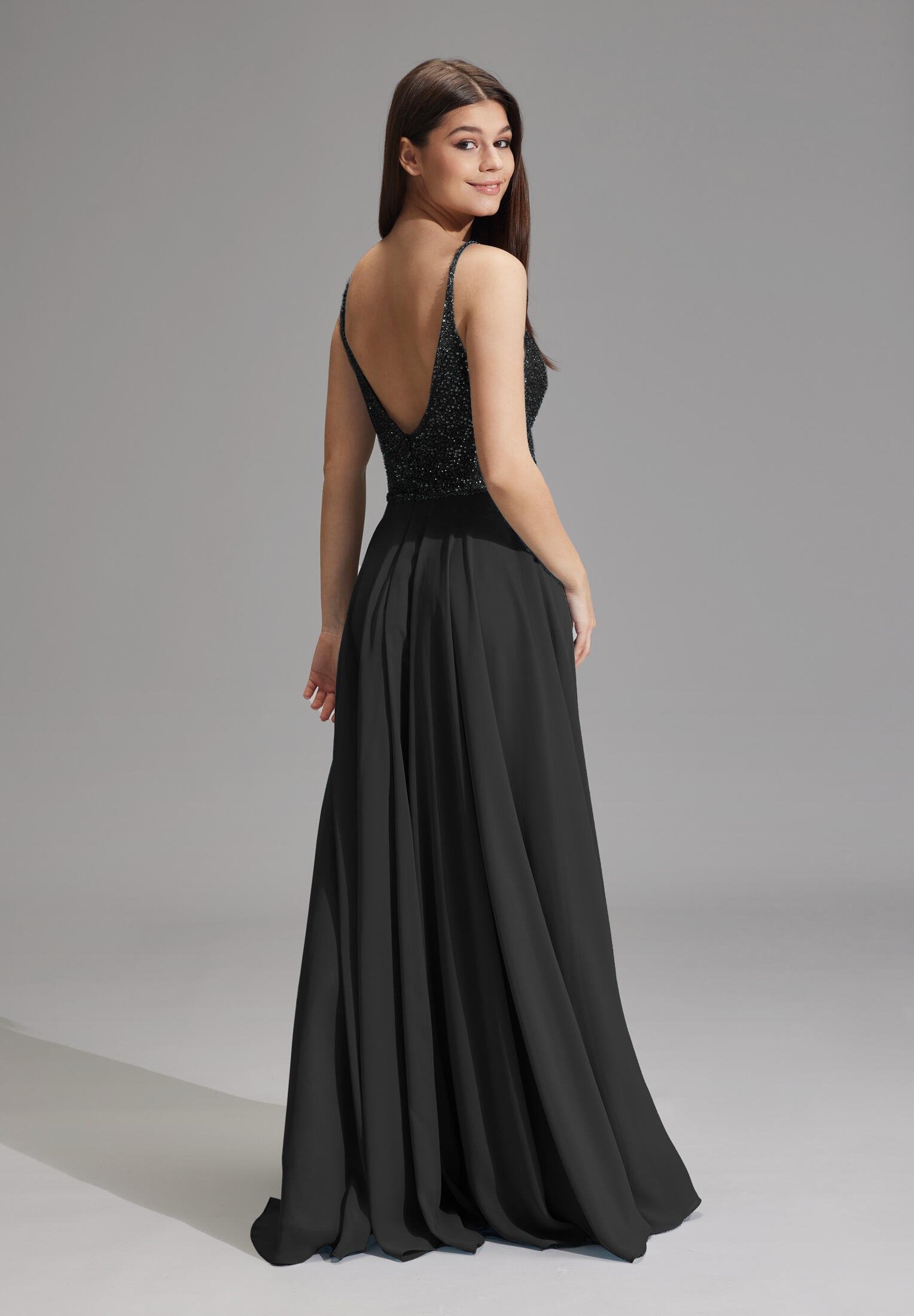 Abendkleid mit Pailletten - 100 - Schwarz