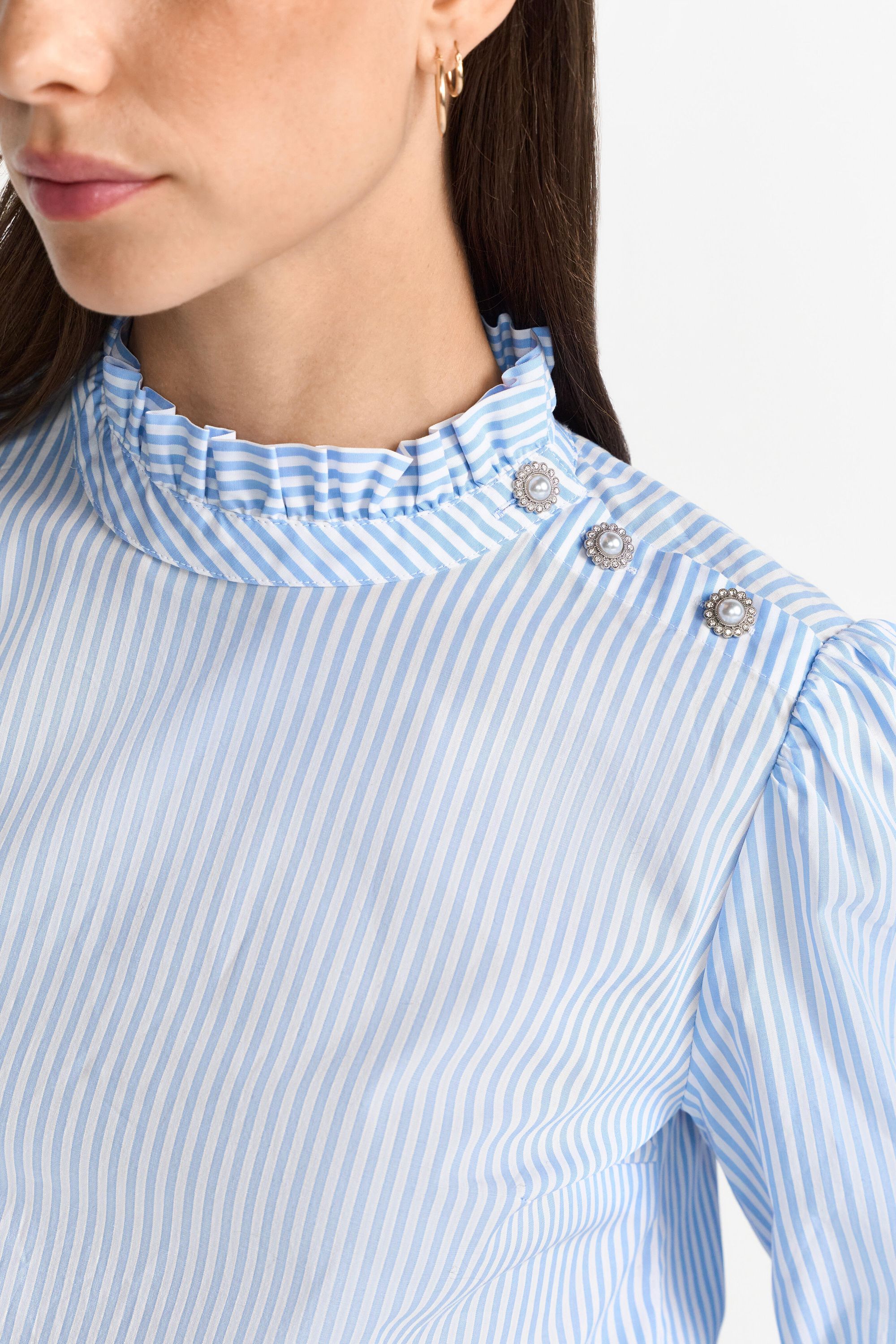 Bluse mit Rüschenkragen - 718-skyway blue - Blau | Weiß