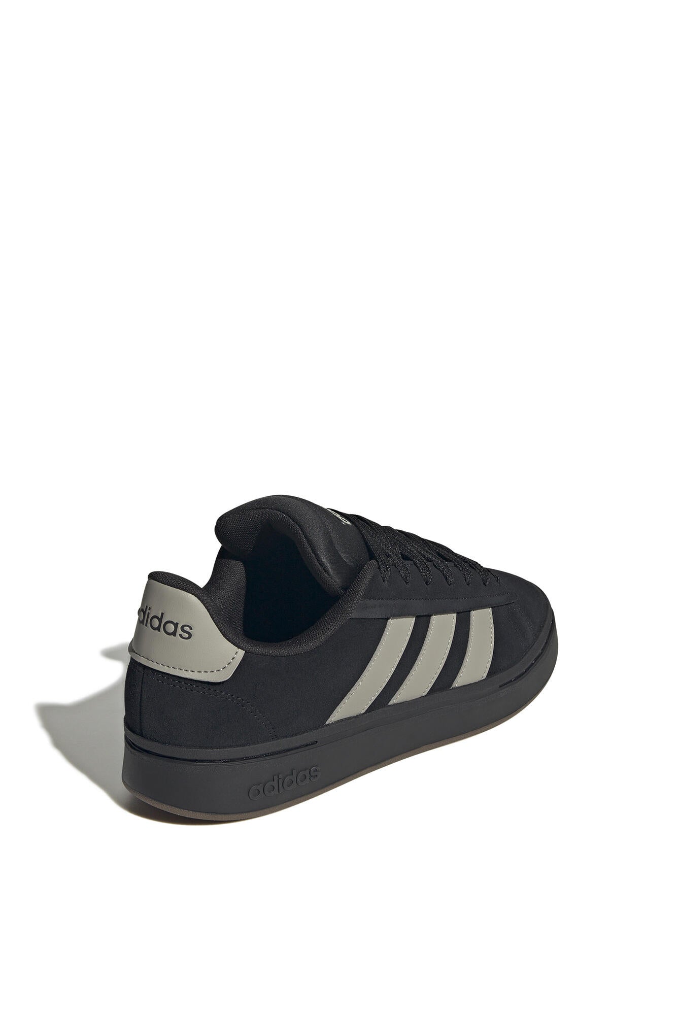 Sneaker GRAND COURT ALPHA 00S - CBLACK/PUTBEI/GUM5 - Schwarz