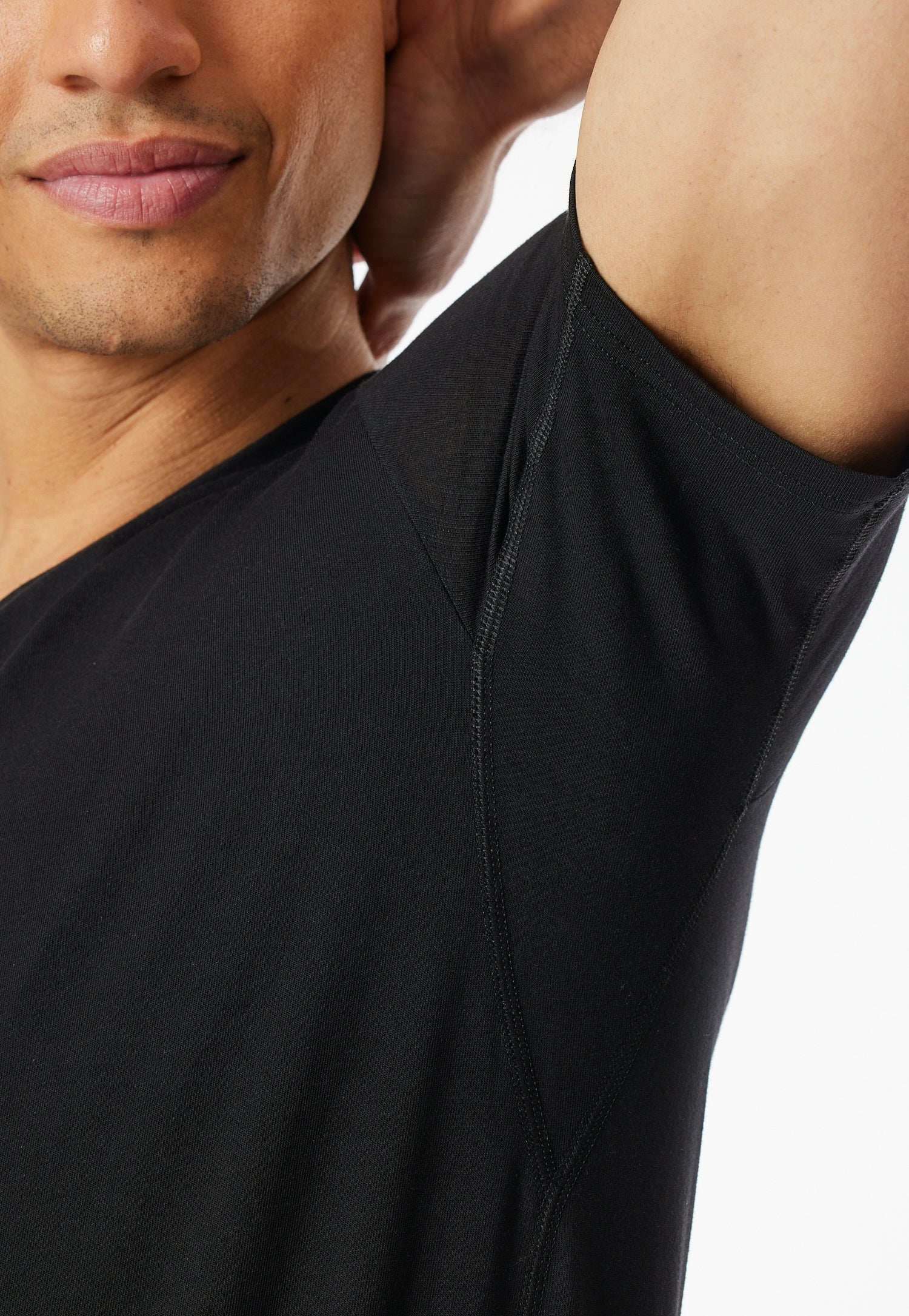 T-Shirt aus Baumwolle - 000-schwarz - Schwarz