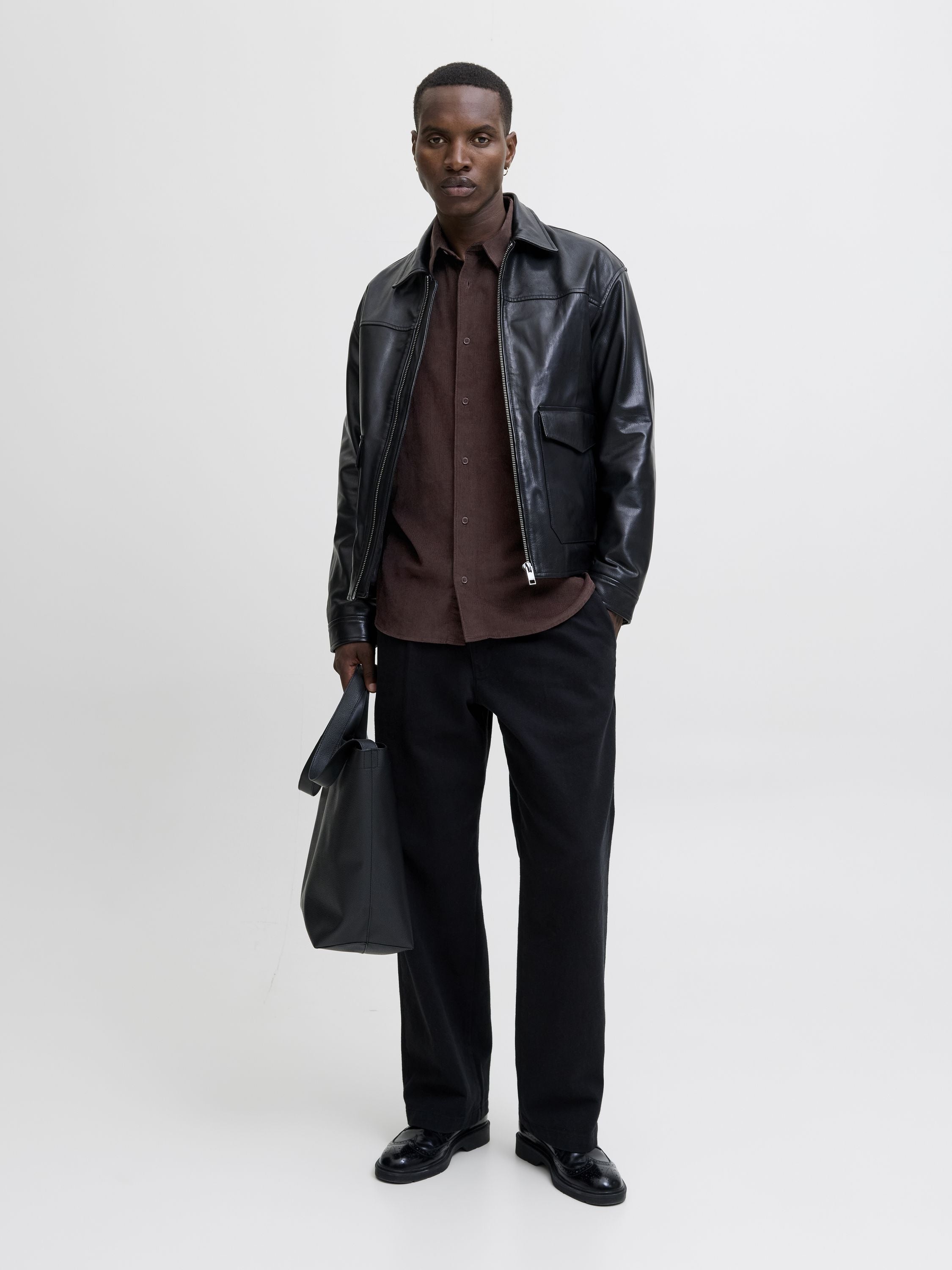 Cordhemd CASCOT Relaxed Fit - Black Coffee - Braun