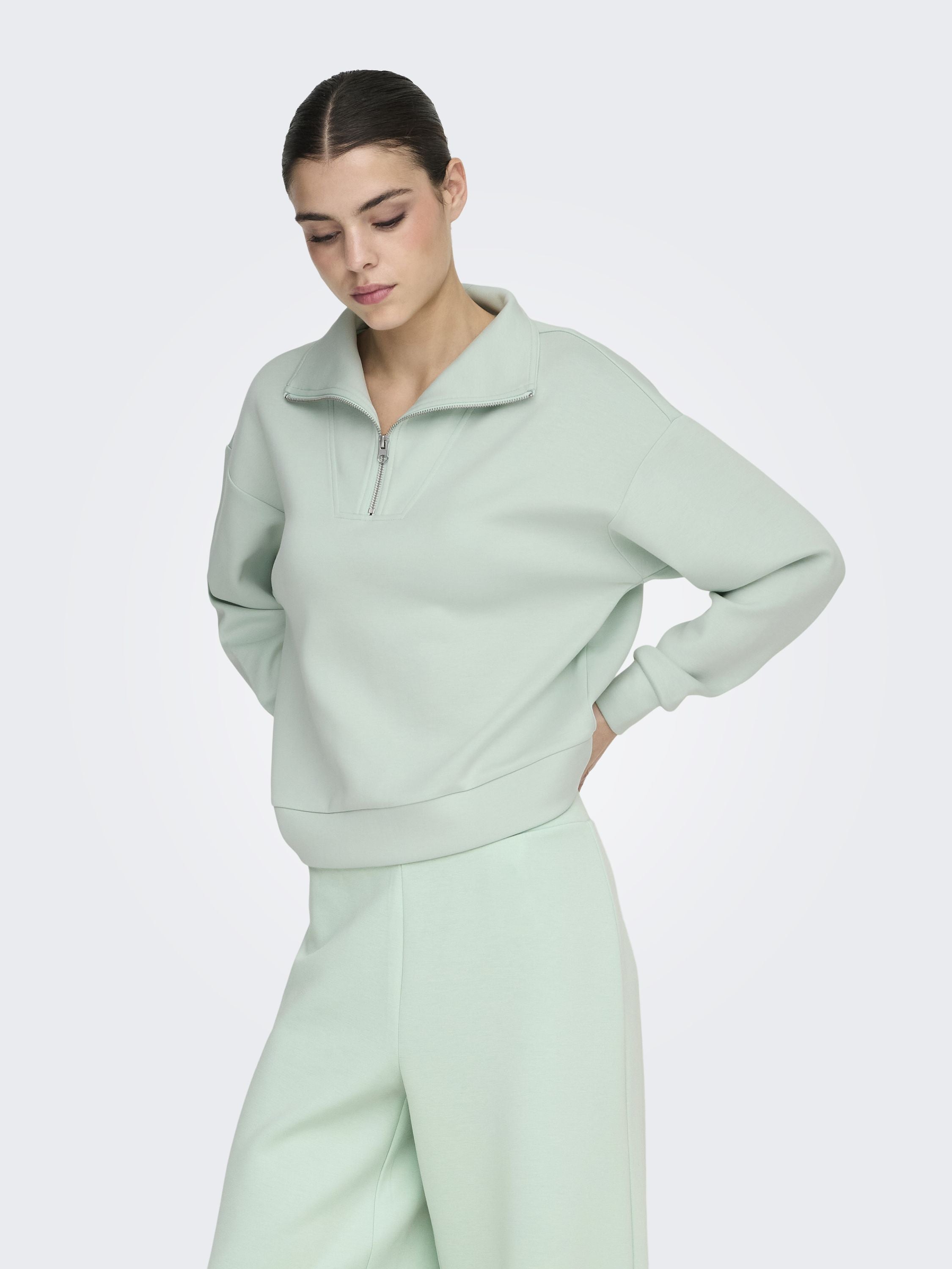 Sweatshirt ONPLOUNGE mit Troyerkragen - Surf Spray - Grün