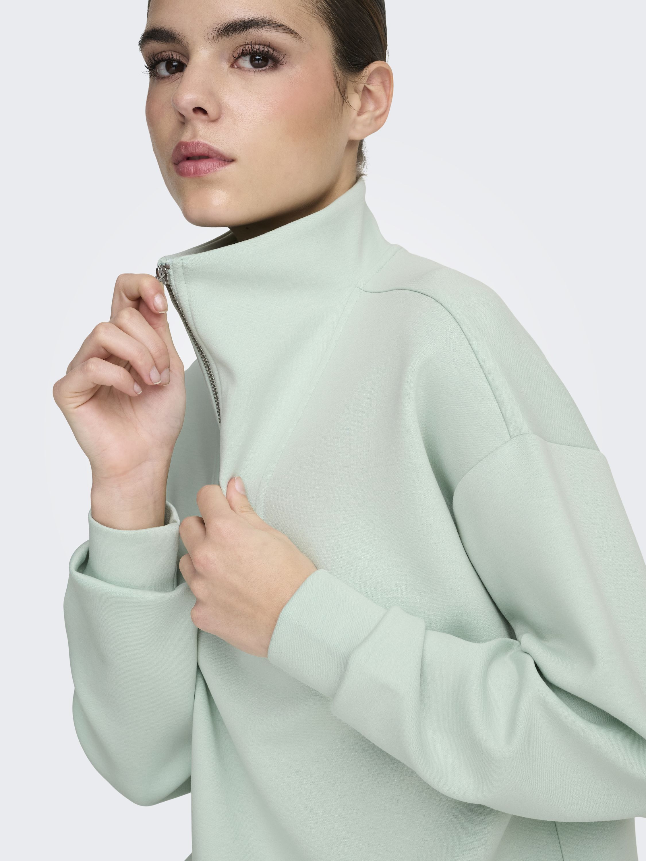 Sweatshirt ONPLOUNGE mit Troyerkragen - Surf Spray - Grün