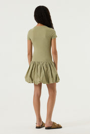 T-Shirt-Kleid Mini aus Baumwolle - 3328-spring army - Grün