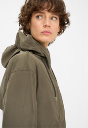 Kurzparka mit Kapuze - 0031 - Grün