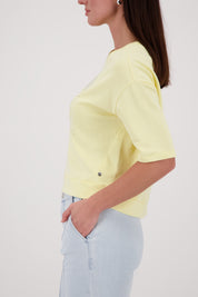 T-Shirt aus Baumwolle - 209 pastel yellow - Gelb