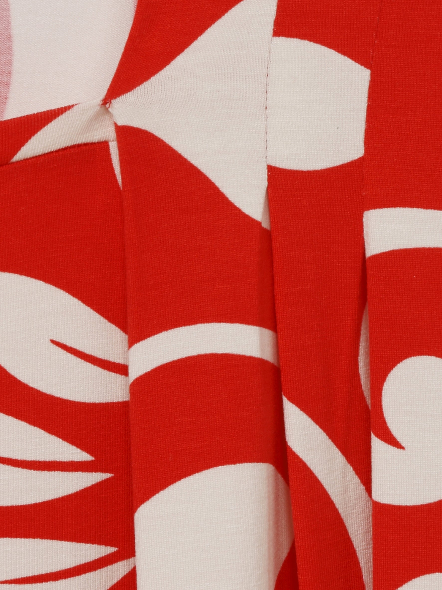 T-Shirt aus Viskose - 354794-red / butter - Rot