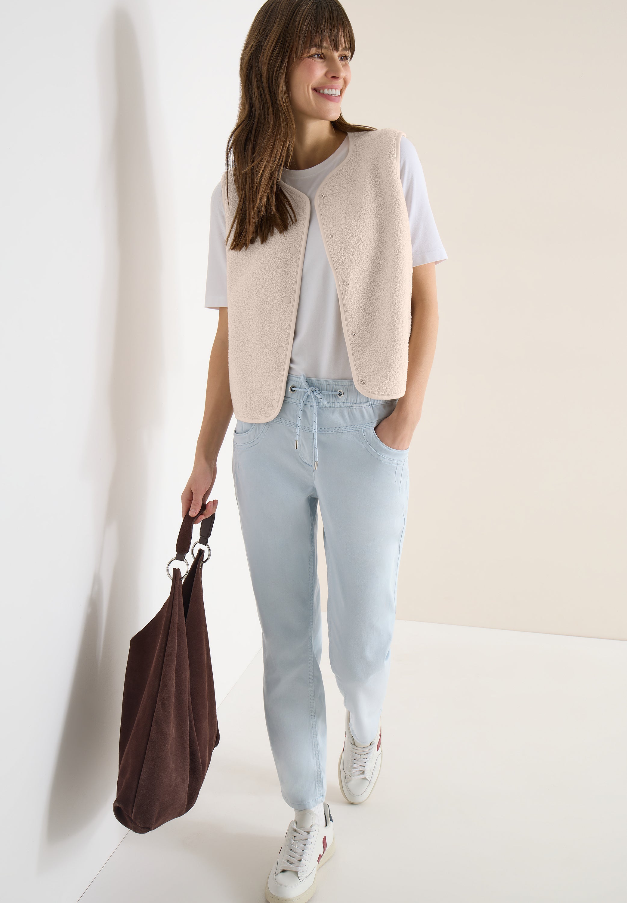 Teddyweste mit V-Ausschnitt - 15641 teddy vanilla white - Creme