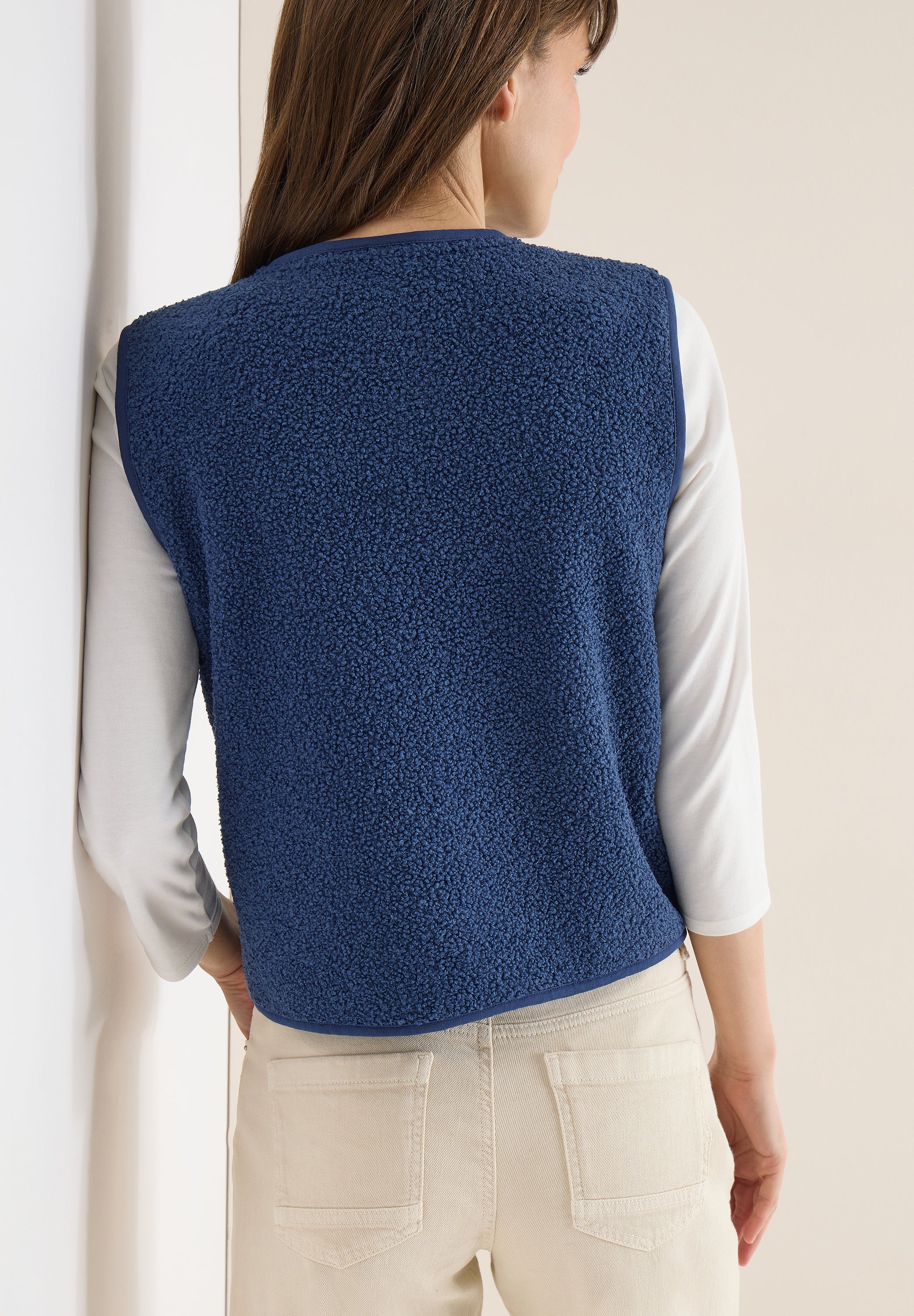 Teddyweste mit V-Ausschnitt - 17473 sporty denim blue - Blau