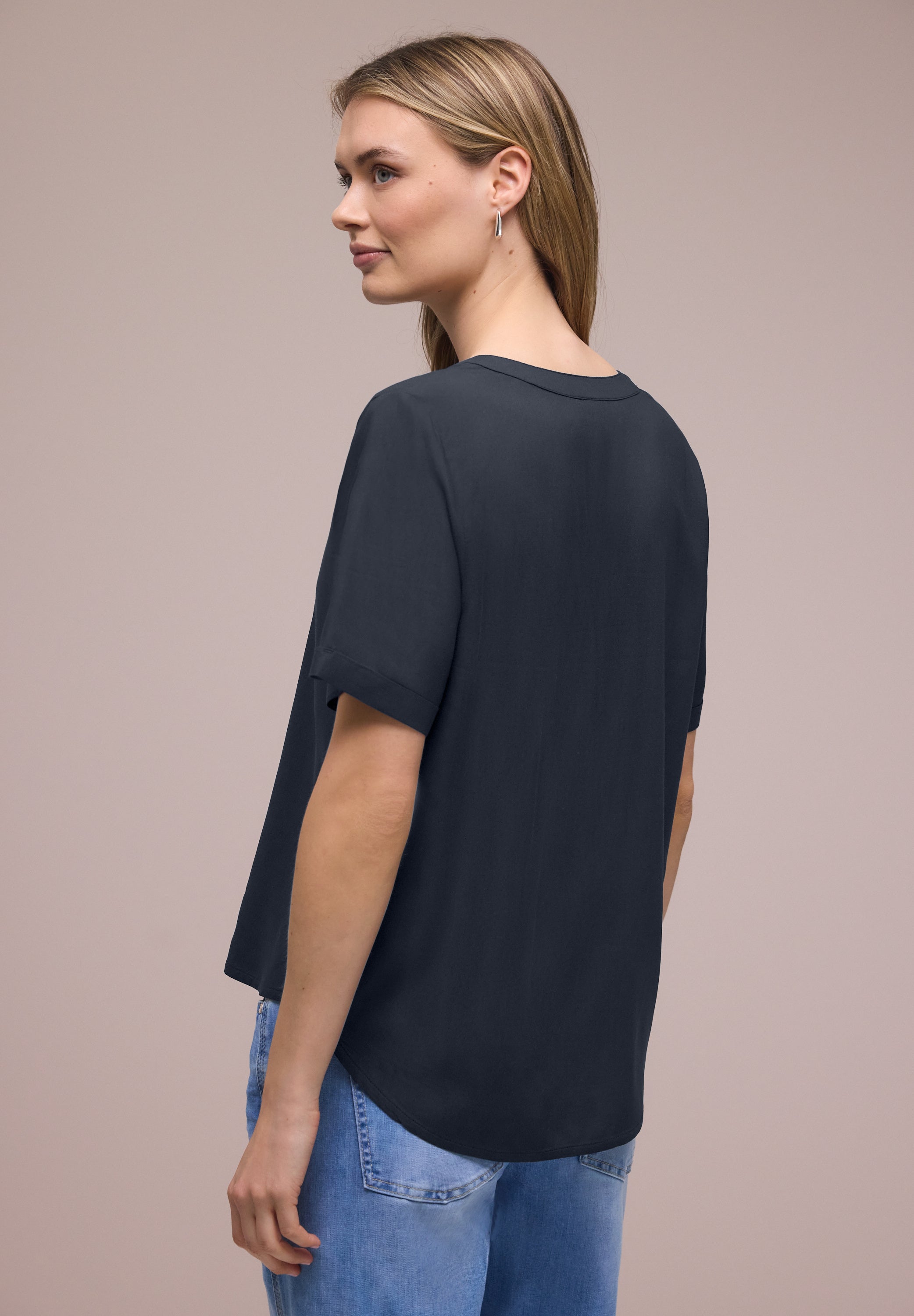 Bluse aus Viskose - 17502-shadowed navy - Blau