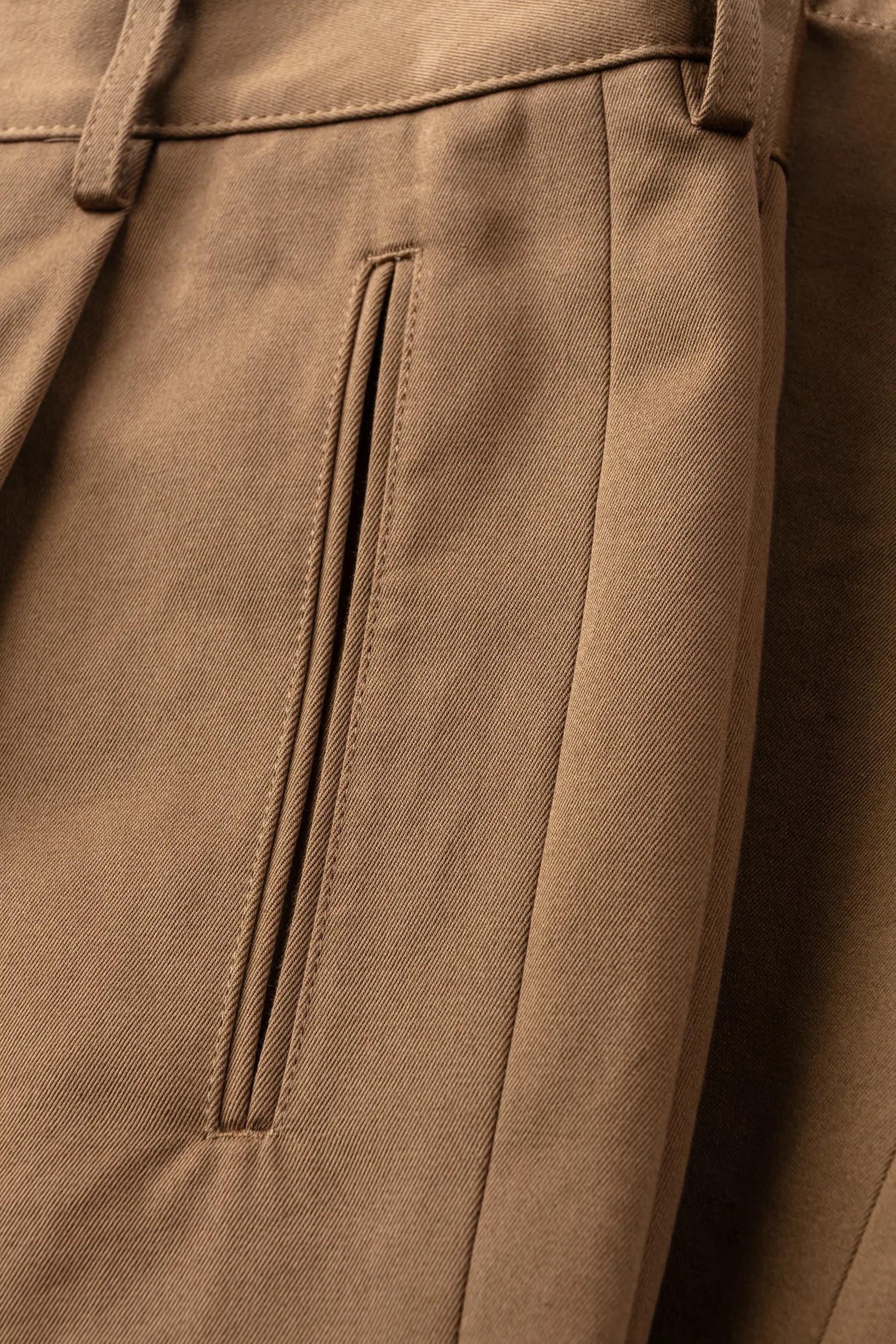 Chinohose mit Bundfalte - 263 - Braun