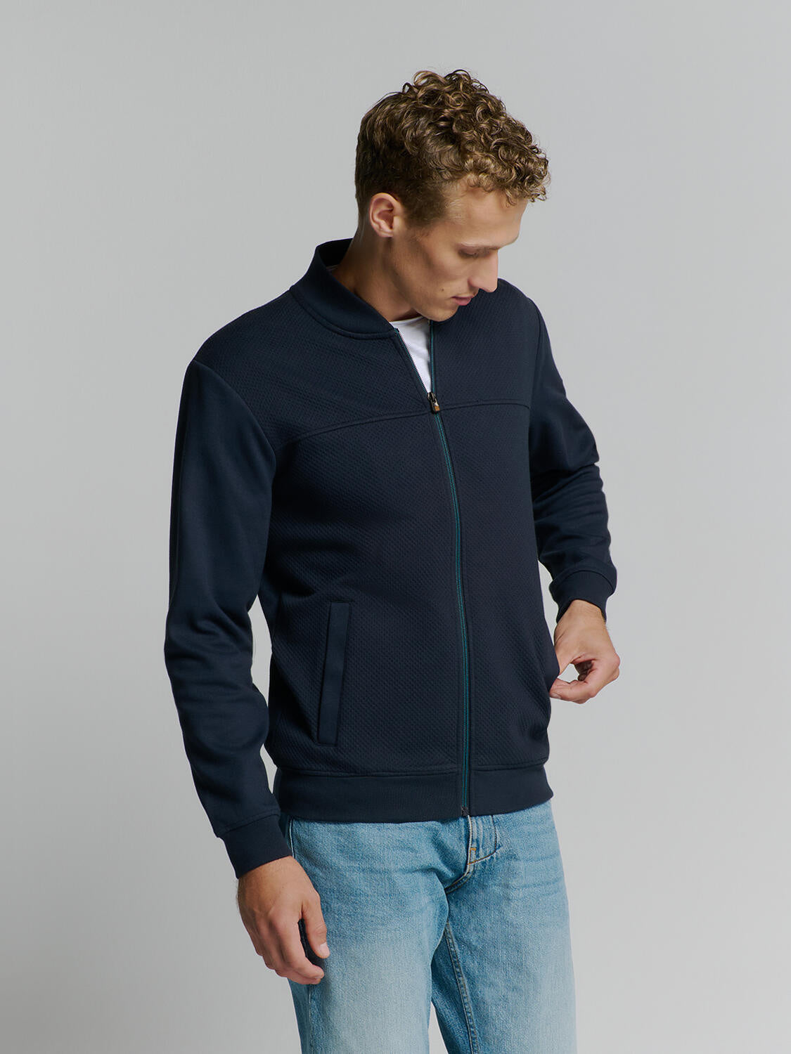 Sweatshirtjacke mit Stehkragen - 096-Deep Blue - Blau