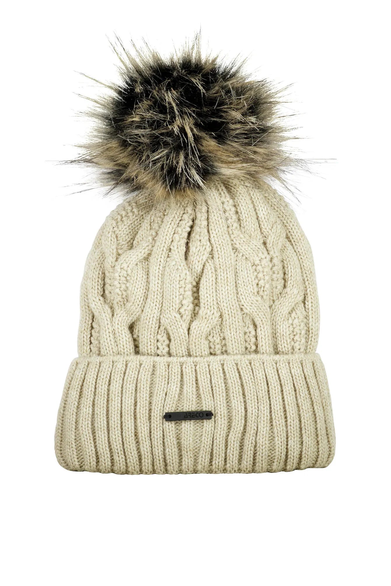 Strickmütze mit Bommel
