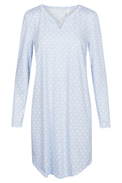 Gepunktetes Schlafkleid