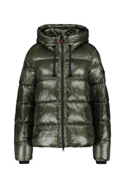 Steppjacke mit Kapuze