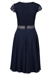 Cocktailkleid aus Spitze