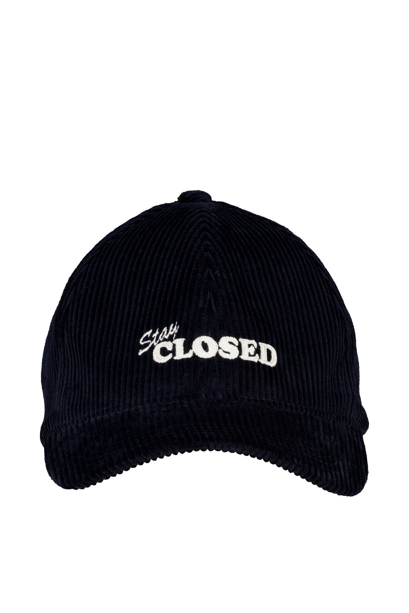 Cap mit Stickerei