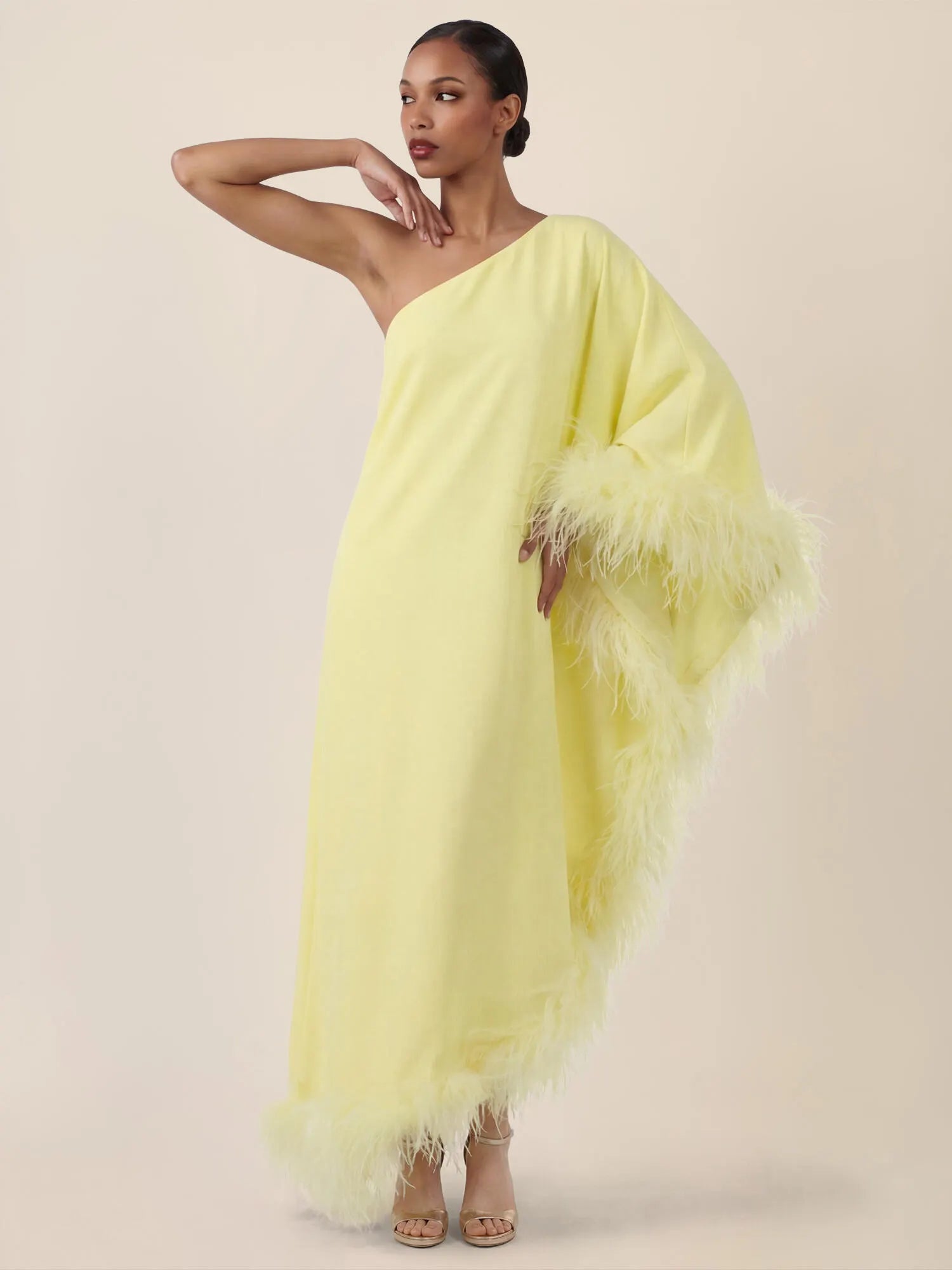Abendkleid Maxi mit Federsaum