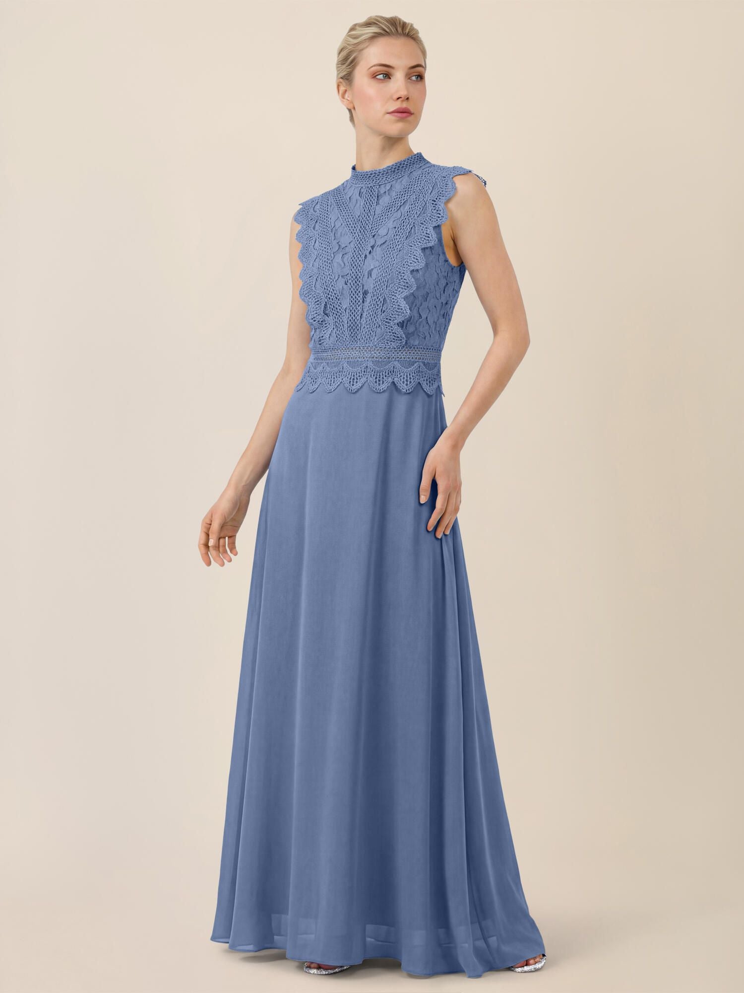 Abendkleid Maxi mit Stehkragen