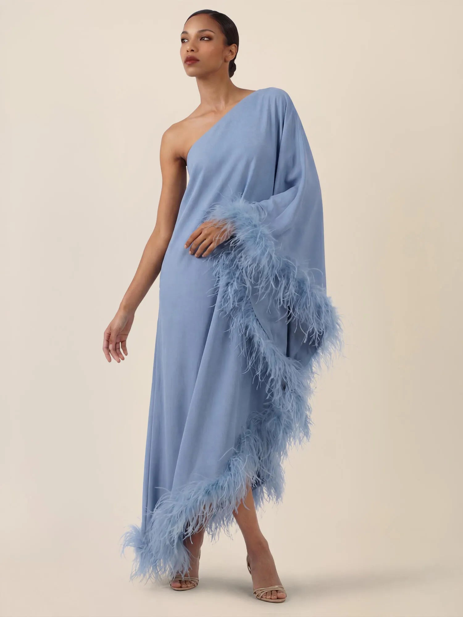Abendkleid Maxi mit Federsaum
