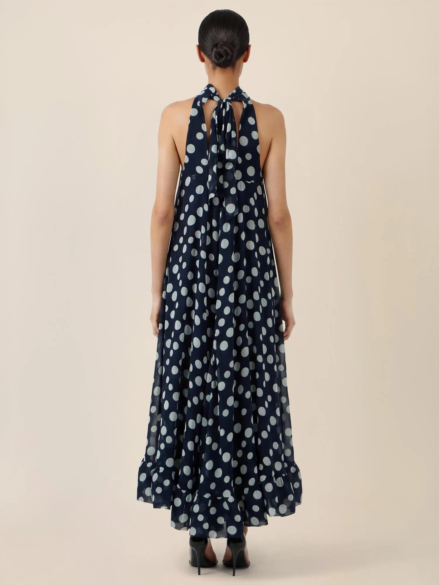 Neckholderkleid Maxi mit Volantsaum