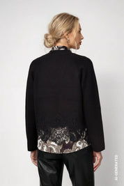 Strickjacke mit Spitzenborte