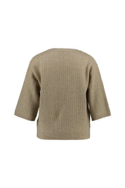 Strickpullover mit Zopfstruktur