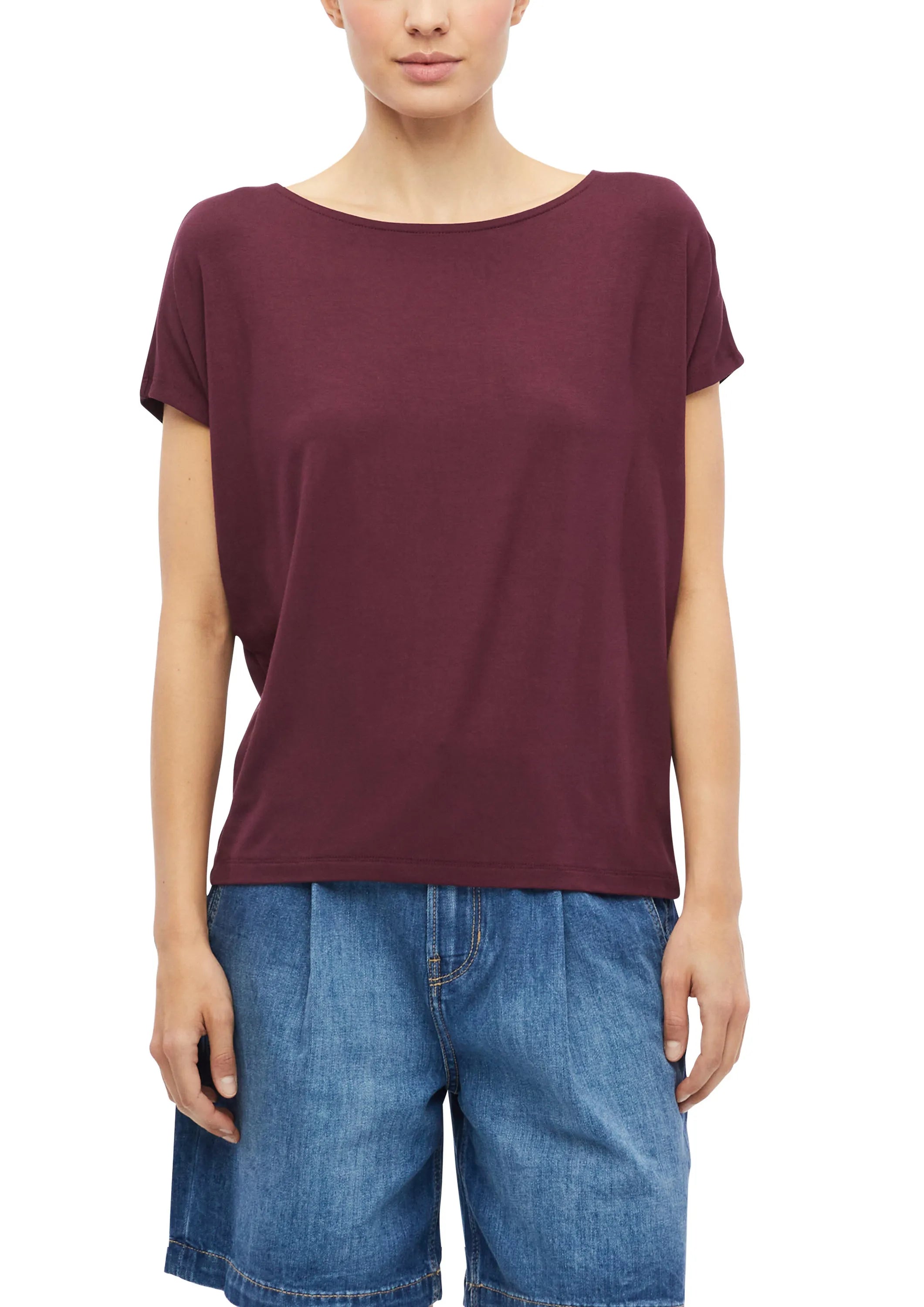 Jerseyshirt mit überschnittenen Schultern