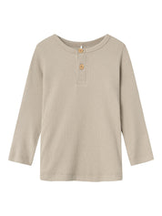 Geripptes Langarmshirt mit Henleykragen