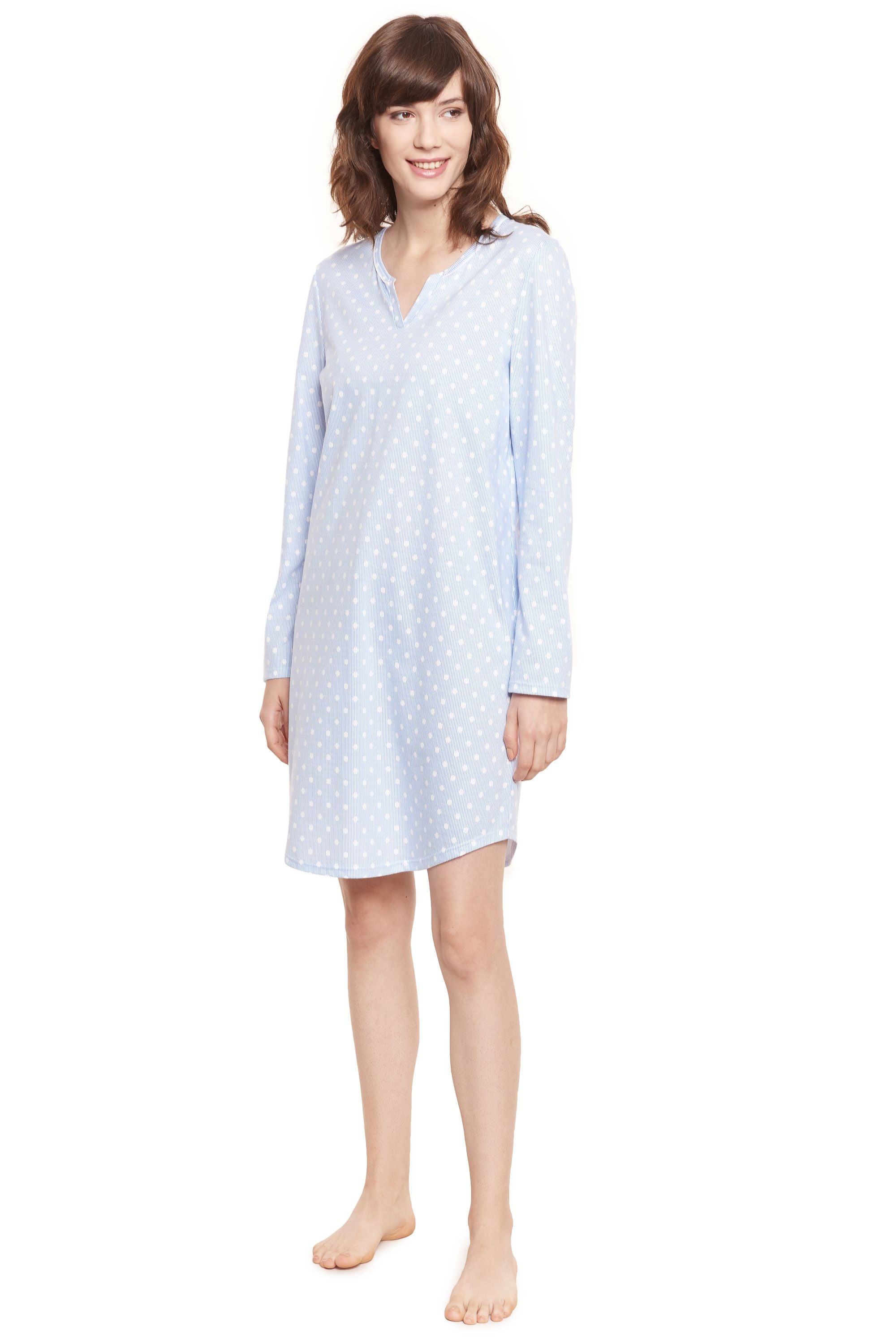 Gepunktetes Schlafkleid