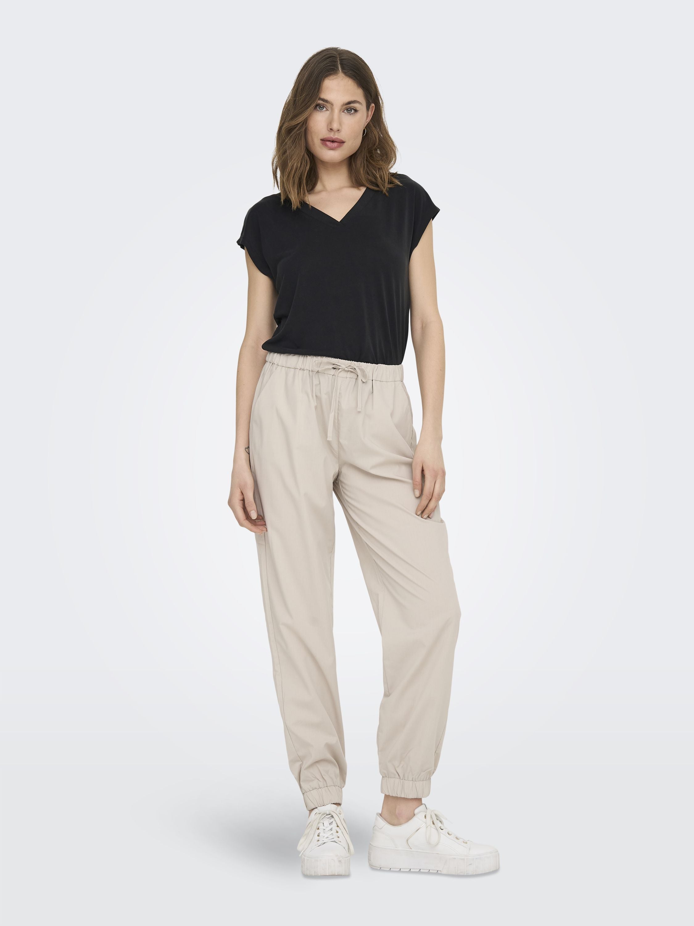 T-Shirt mit V-Neck