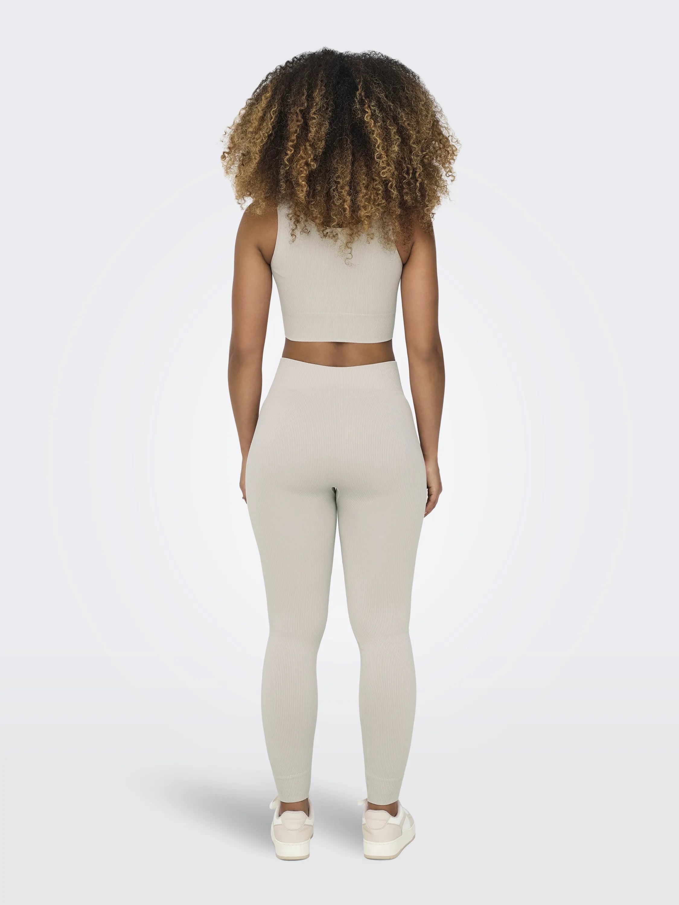 Top ONPJAIA cropped