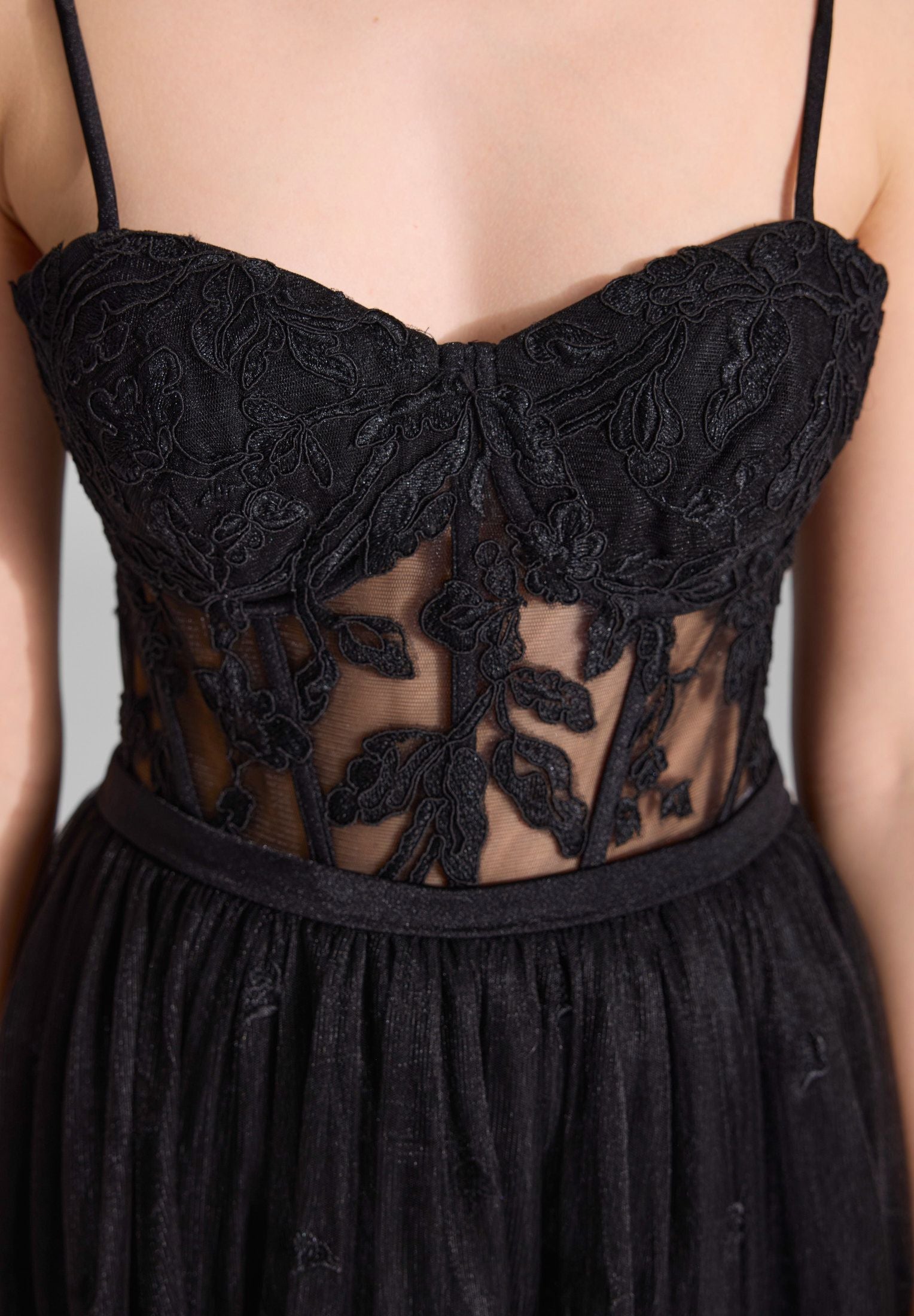 Tüllkleid Maxi mit semitransparentem Rock