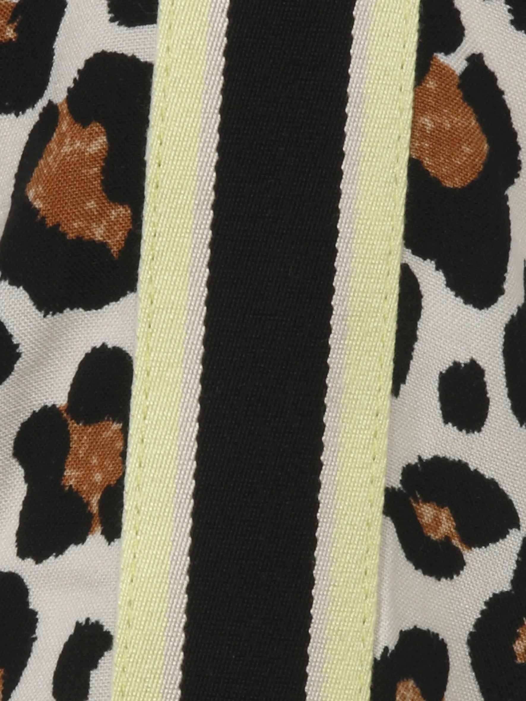 Bluse im Animal Print