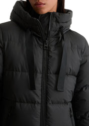 Daunenmantel gesteppt