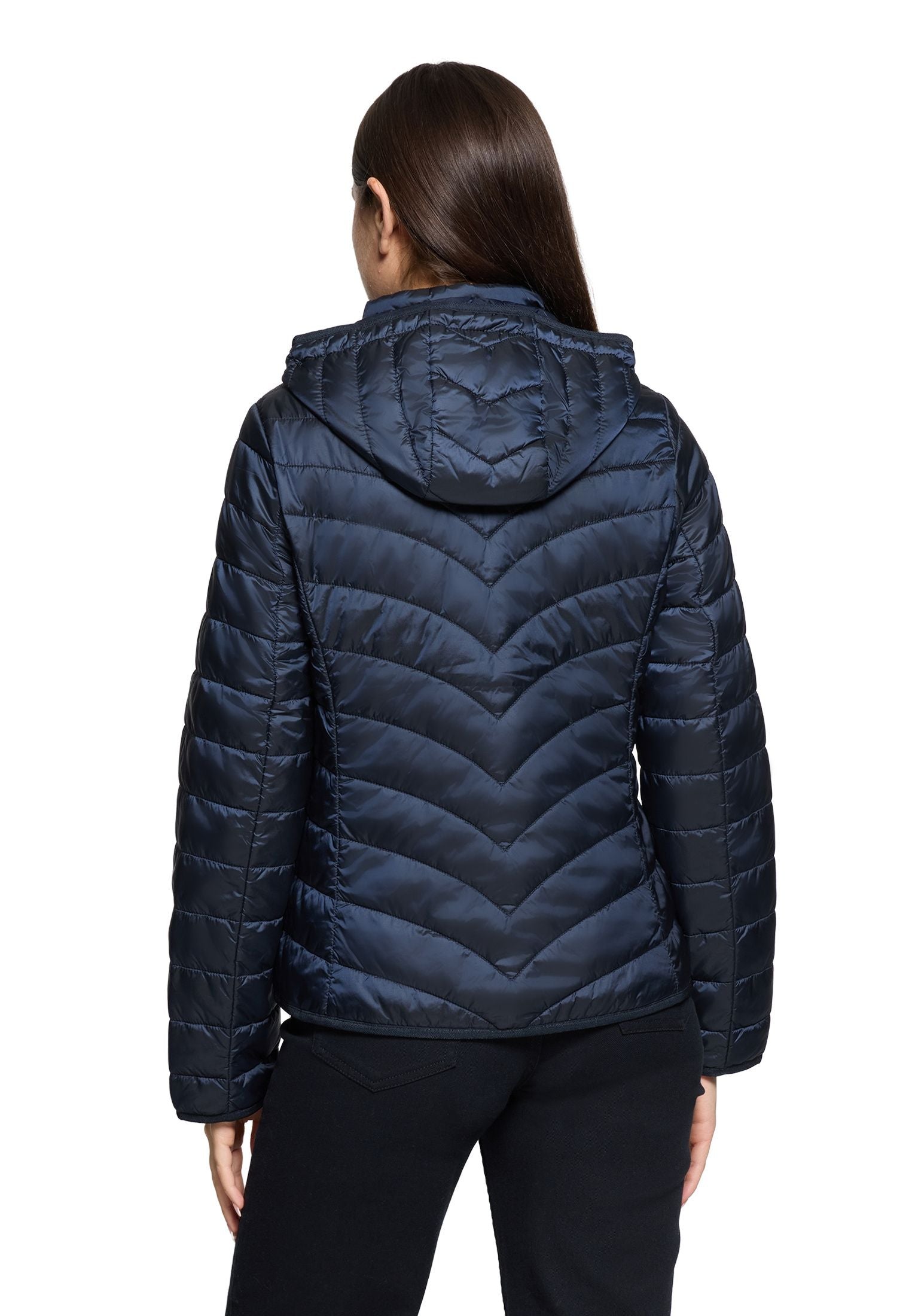 Steppjacke mit abnehmbarer Kapuze