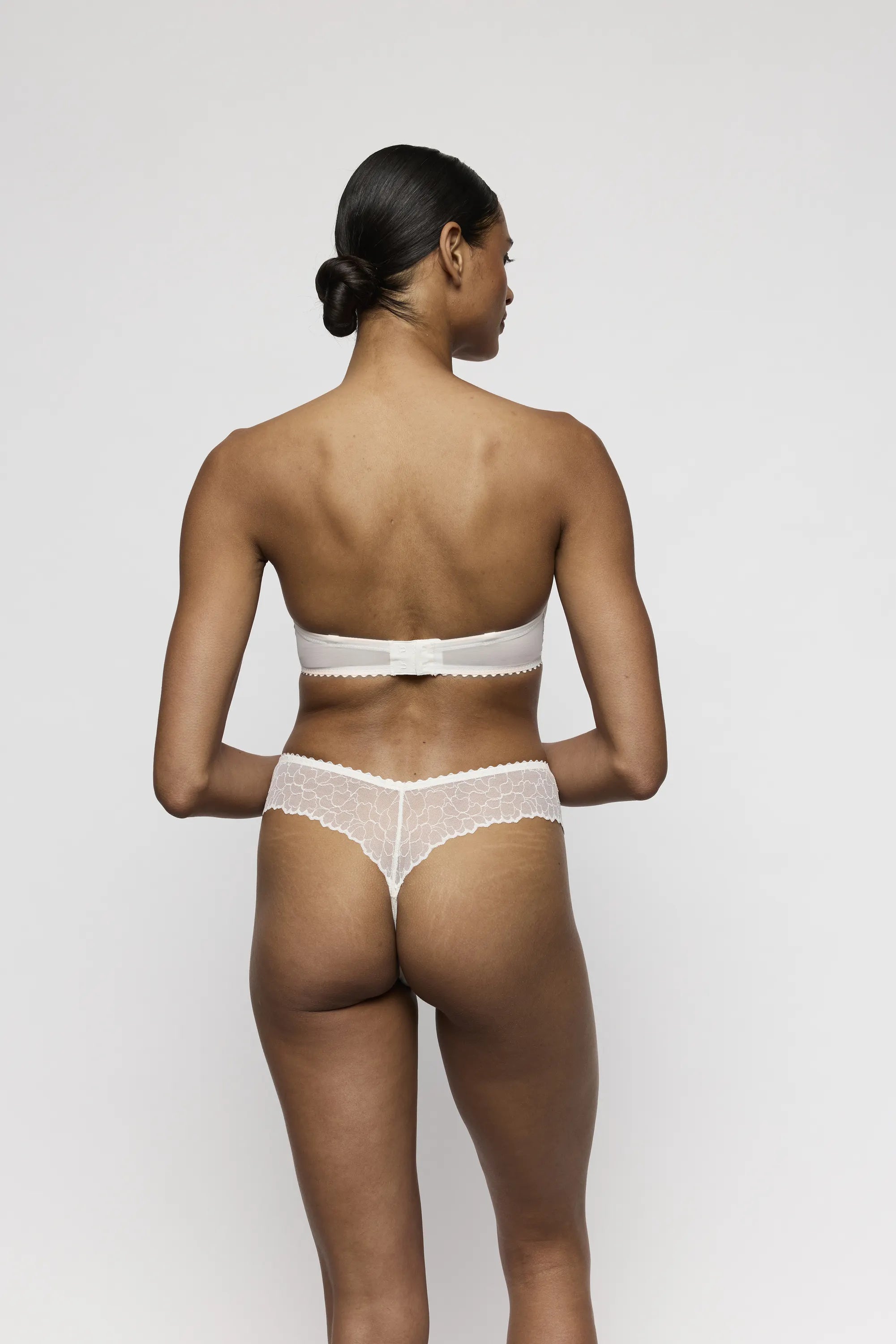 String AZIELIE