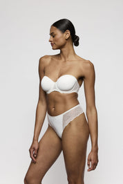 String AZIELIE
