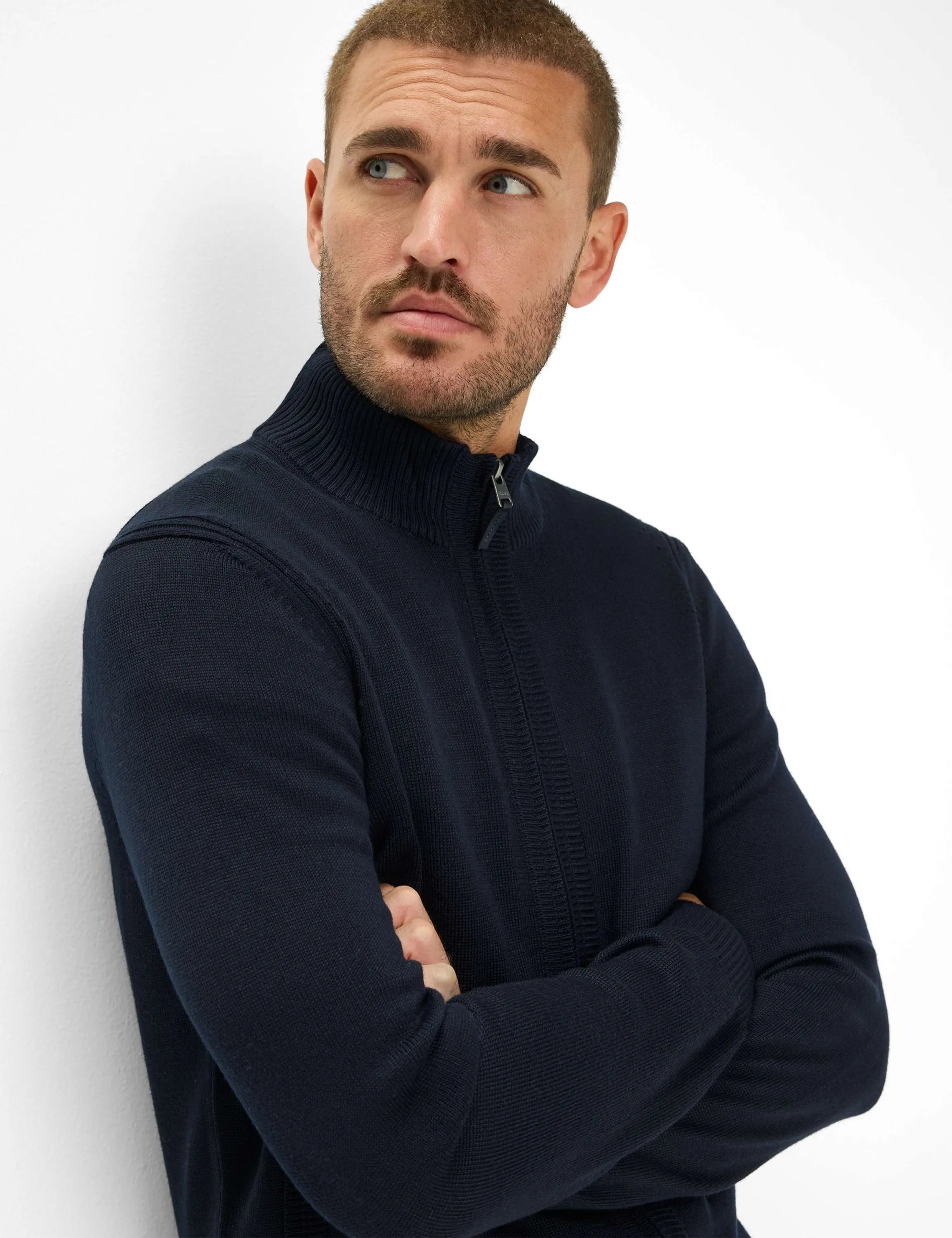 Strickjacke JAKE aus Baumwollmix