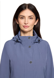 Regenjacke mit Kapuze