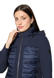 Softshelljacke mit Kapuze