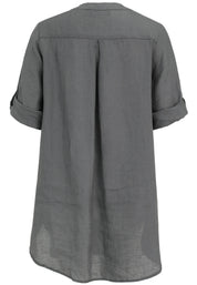 Leinenbluse mit V-Ausschnitt