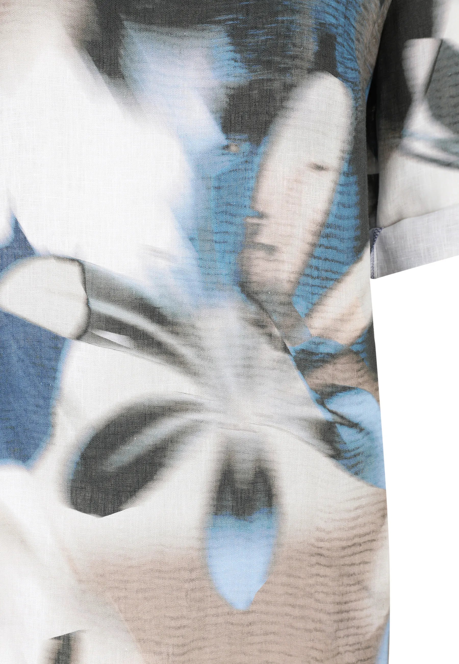 Leinenbluse mit V-Ausschnitt