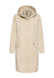 Coats, Sand